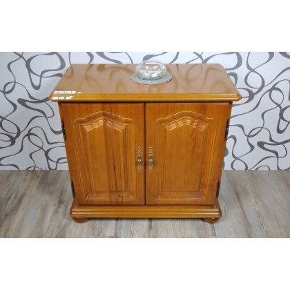 Komoda s dvířka, replika 10335A/B Komoda s dvířka, replika 10335A/B